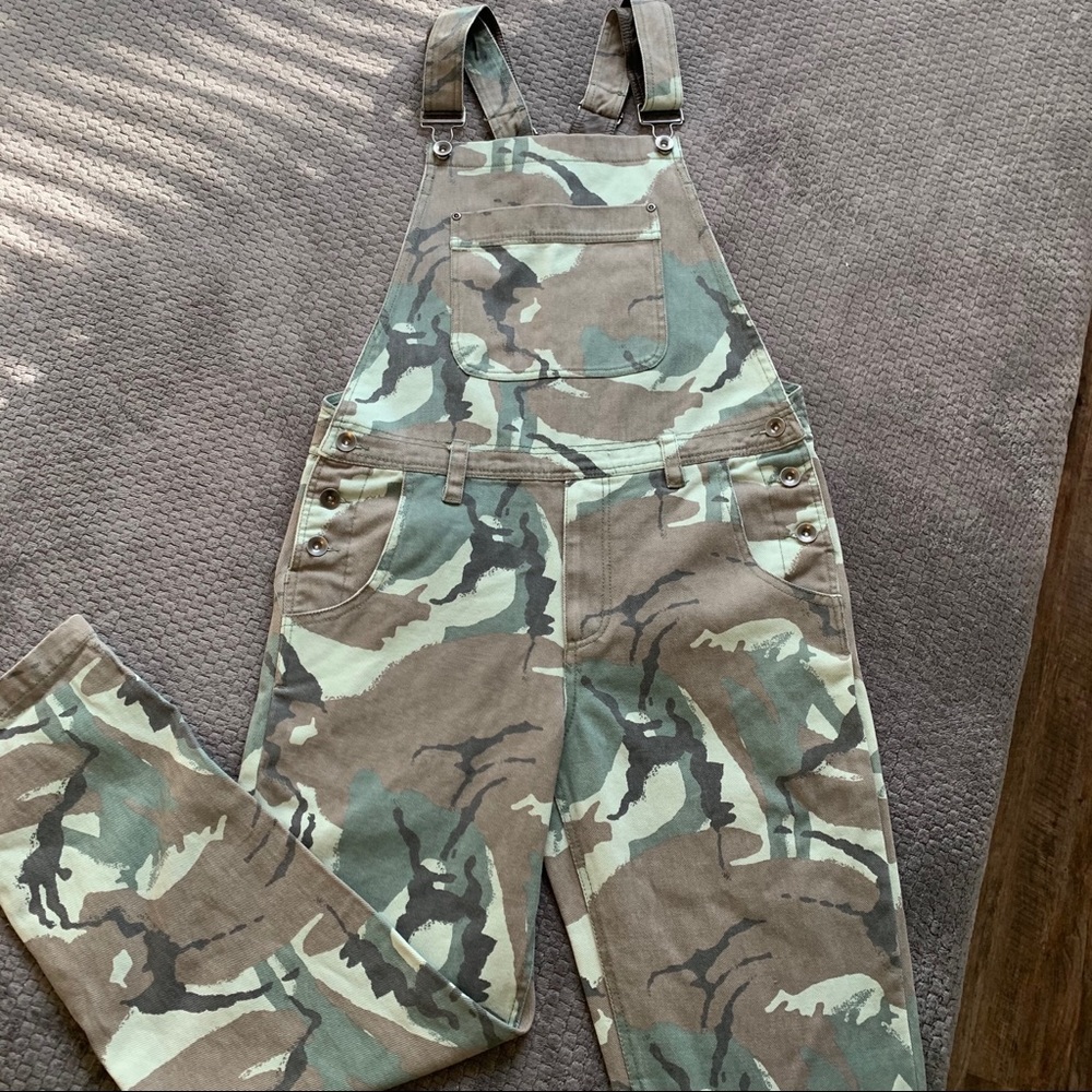 NWOT Urban Outfitters Unisex Camo Overall Jeans